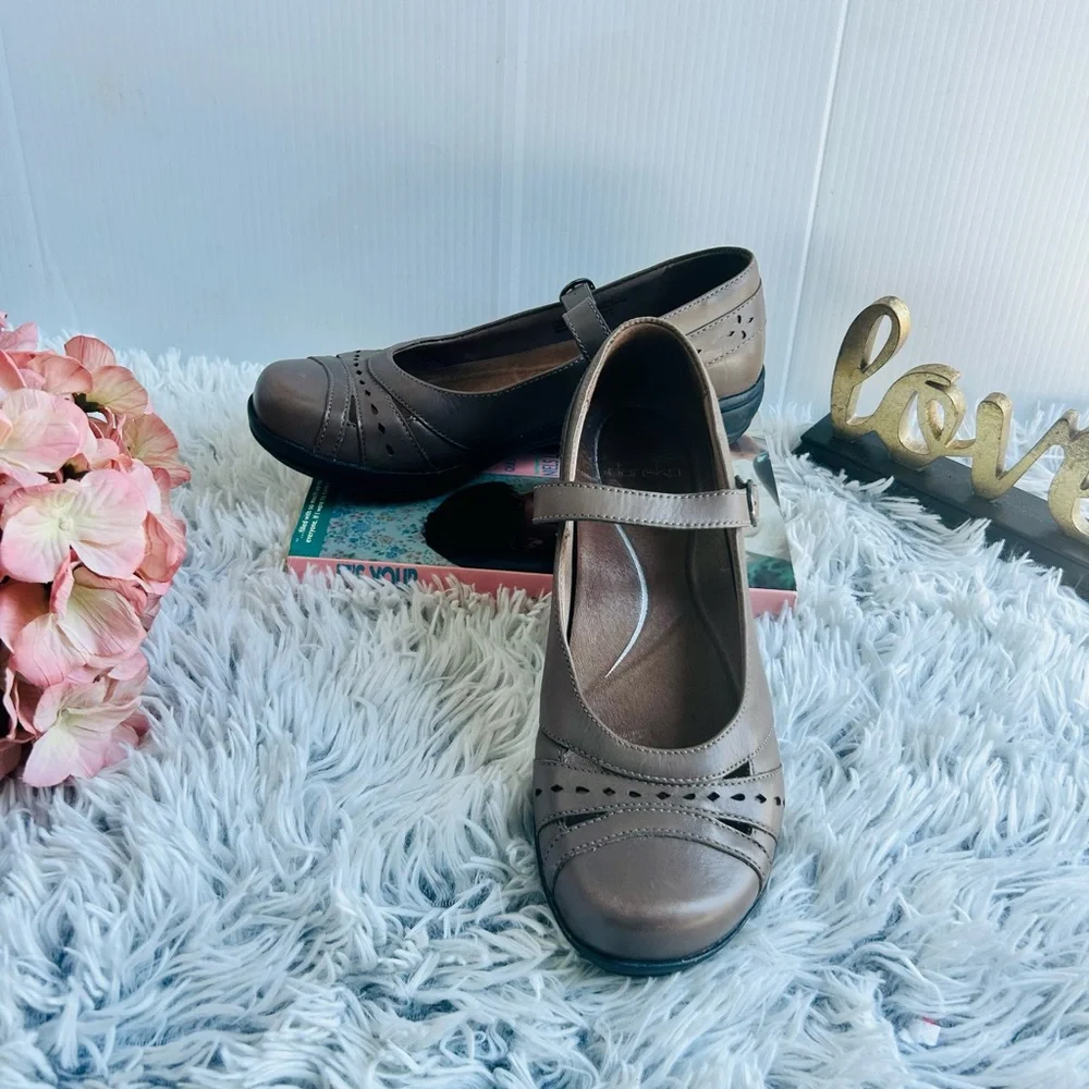 DANSKO WOMEN SHOES